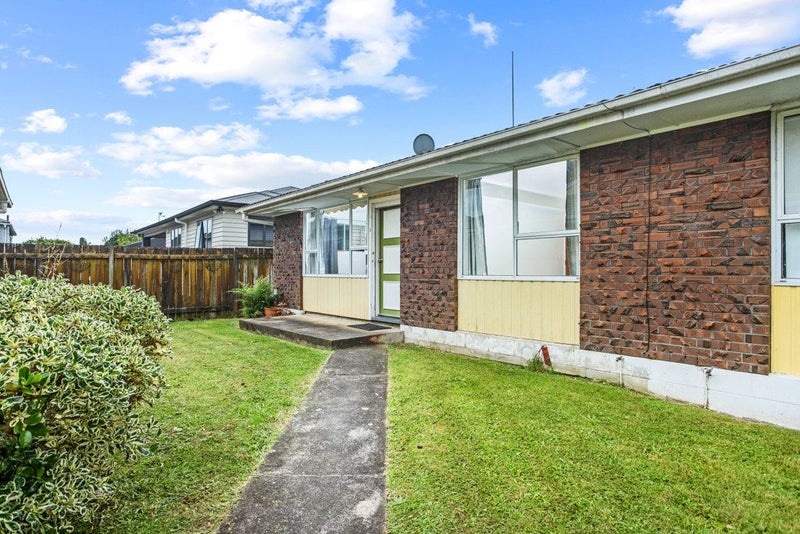2/24 Jason Avenue, Sandringham, Auckland - Carousel 1