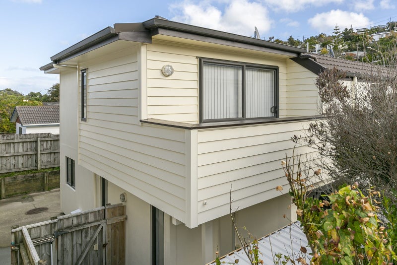 164B Newlands Road, Newlands, Wellington - Carousel 1