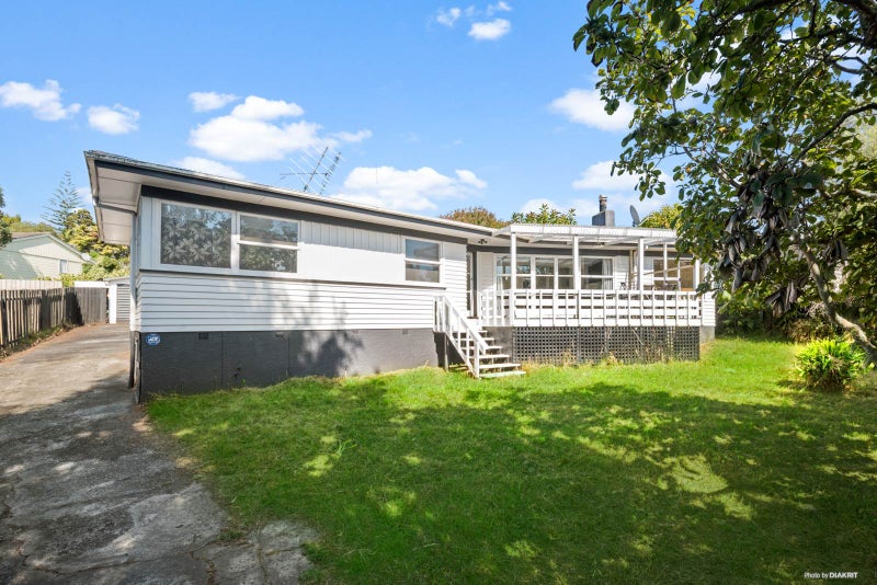25 Jillian Drive, Ranui, Auckland - Carousel 1