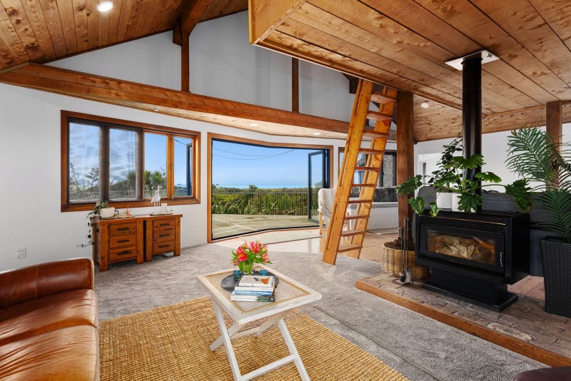 880B Thornton Road, Thornton - Carousel 2