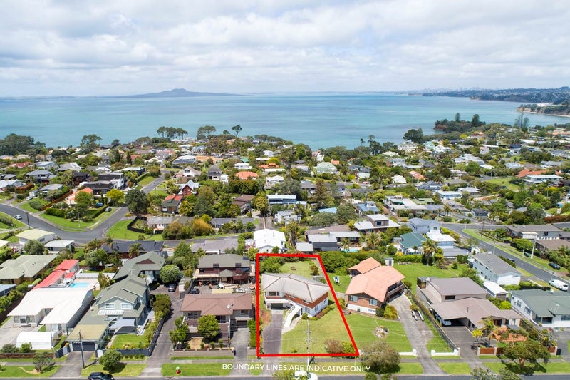 39 Toroa Street, Torbay, Auckland - Carousel 1