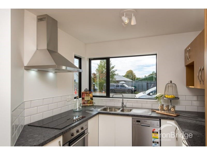 5 Allard Street, Edgeware, Christchurch - Carousel 2