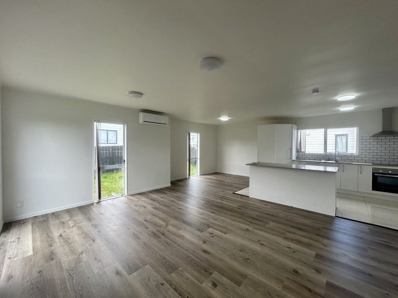 49 Trimdon Street, Randwick Park, Auckland - Carousel 1