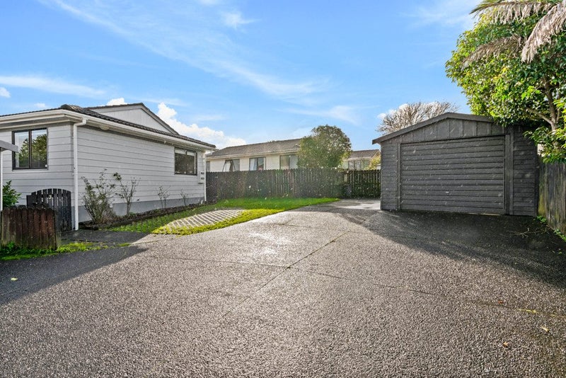 3/76 Luanda Drive, Ranui, Auckland - Carousel 2