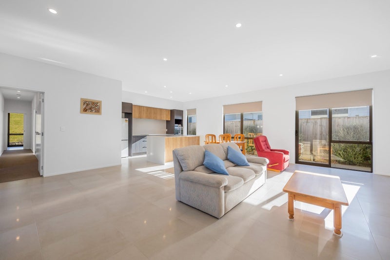 53 Angiangi Crescent, Beachlands, Auckland - Carousel 34