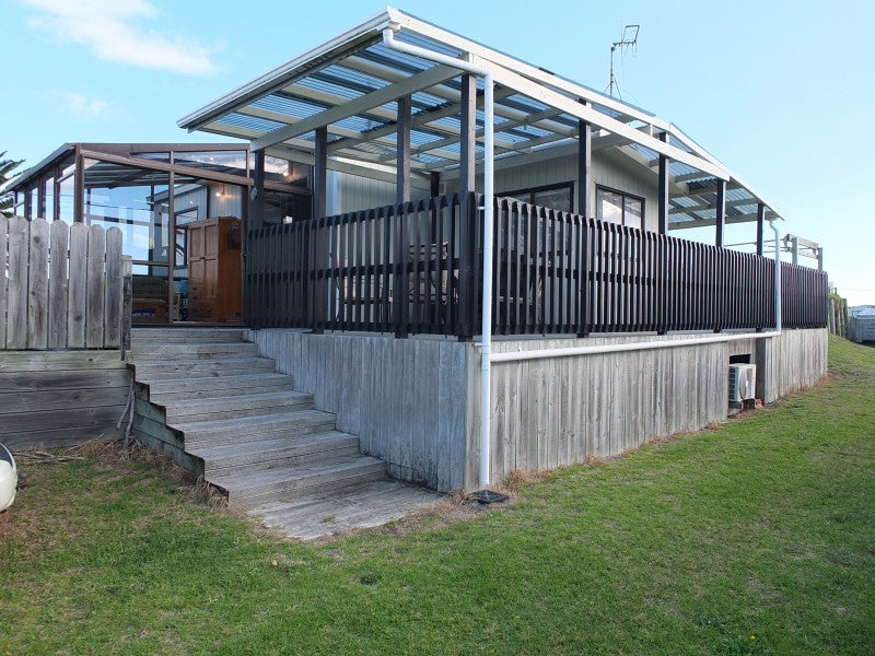 12 Brown Terrace, Foxton Beach, Foxton - Carousel 24