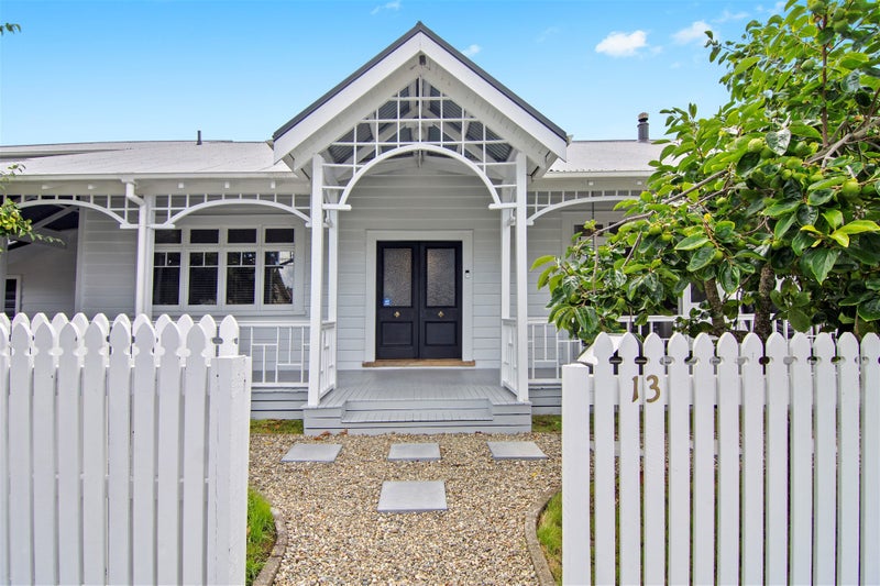 13 Myrtle Street, Hamilton East, Hamilton - Carousel 2