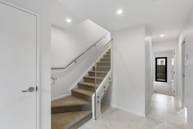 20B Acorn Street, Royal Oak, Auckland - Carousel 2