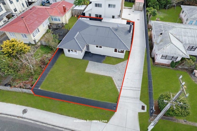 5 Kerrydale Road, Manurewa, Auckland - Carousel 1