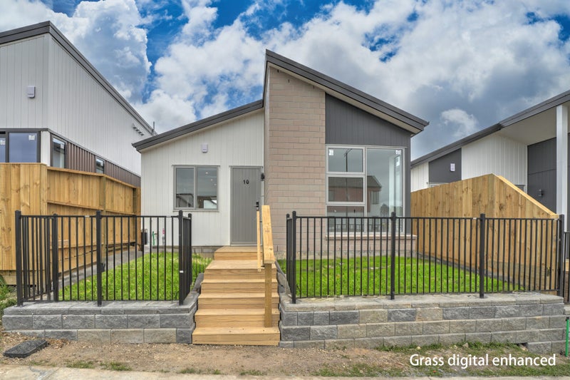 10 Taiororua Avenue, Massey, Auckland - Carousel 1