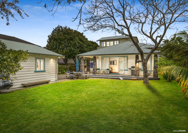 29 Queen Mary Avenue, Epsom, Auckland - Carousel 1