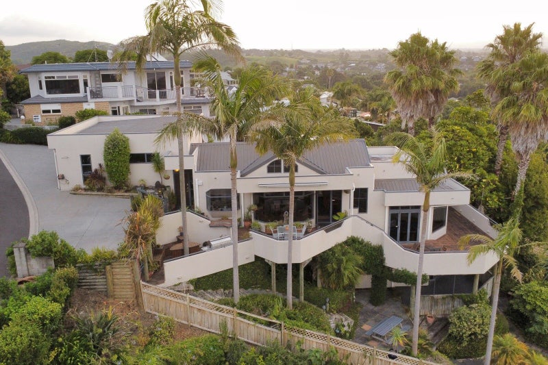 36 Philomel Crest, Welcome Bay, Tauranga - Carousel 2