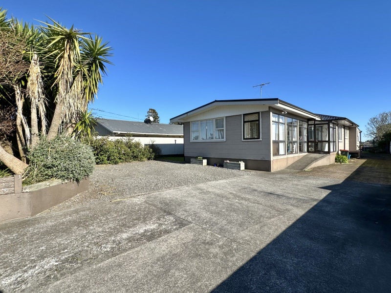 446 Carrington Street, Upper Vogeltown, New Plymouth - Carousel 1