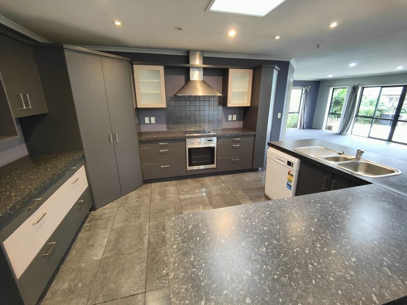 450 Hukanui Road, Rototuna, Hamilton - Carousel 1