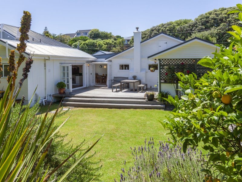 131 Rosetta Road, Raumati South, Paraparaumu - Carousel 1