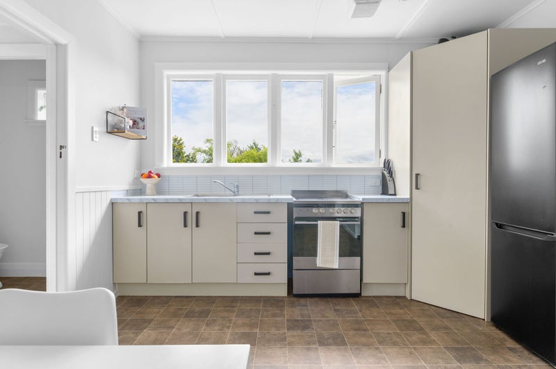 199 Cambridge Road, Hillcrest, Hamilton - Carousel 2