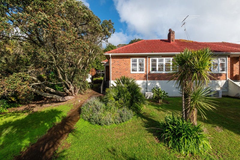 9D Kerr Street, Devonport, Auckland - Carousel 1