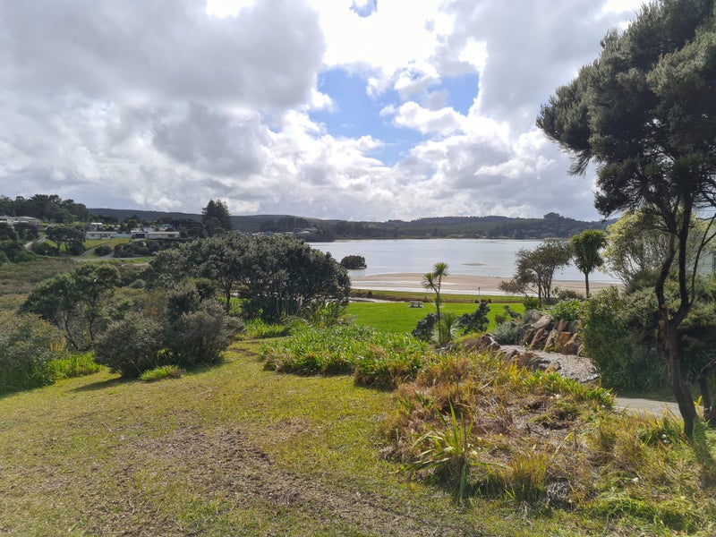 112 Komiti Road, Tinopai - Carousel 1