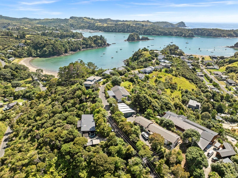 11 Pacific Street, Roslyn, Dunedin - Carousel 1