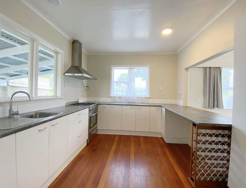 58 Broderick Road, Johnsonville, Wellington - Carousel 2