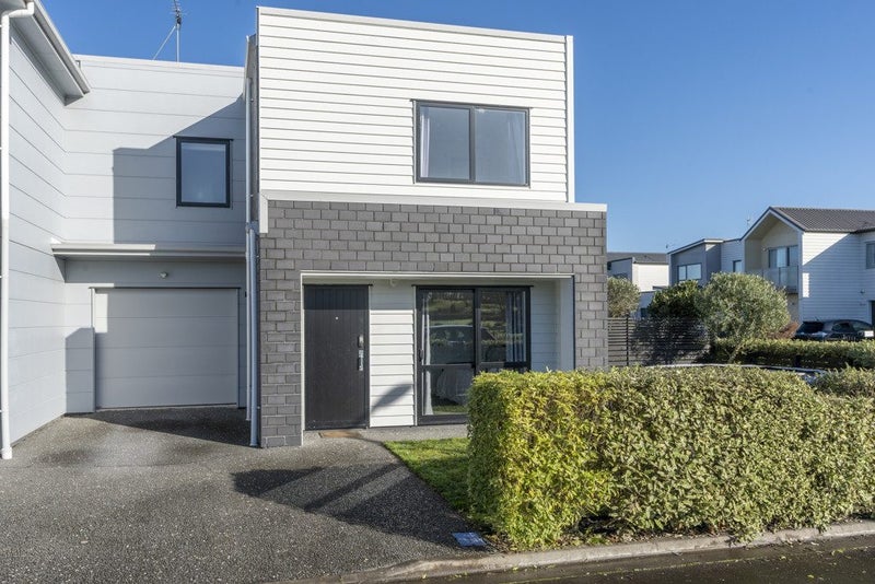 14 Rebekah Crescent, Flagstaff, Hamilton - Carousel 14