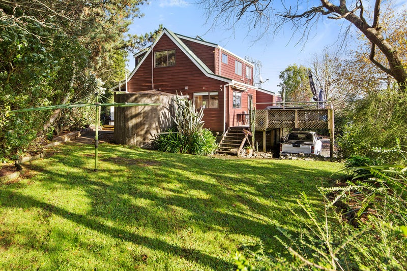 2319 Hunua Road, Papakura - Carousel 1