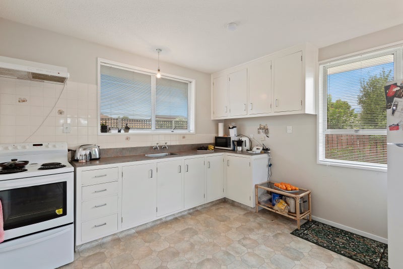 1/8C Heaphy Place, Casebrook, Christchurch - Carousel 2