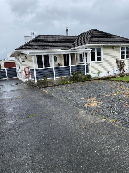 18 Clyma Street, Elderslea, Upper Hutt - Carousel 1