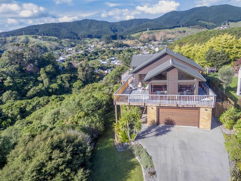 16 Countryridge Close, Paraparaumu - Carousel 20