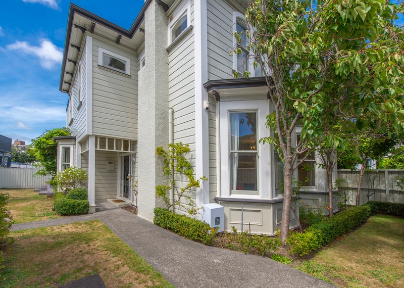 39 Tinakori Road, Thorndon, Wellington - Carousel 2
