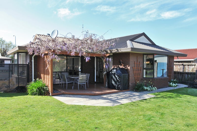43 Solomon Avenue, Redwood, Christchurch - Carousel 1