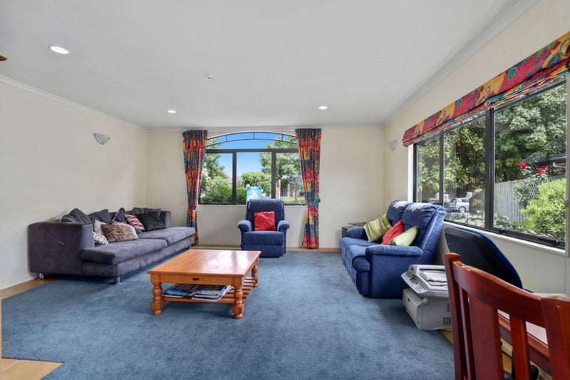 10 Alconbury Drive, Rototuna North, Hamilton - Carousel 2