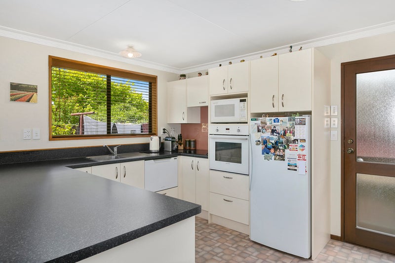 49B Queens Drive, Saint Kilda, Dunedin - Carousel 2