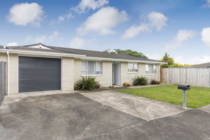 53 Carter Crescent, Awapuni, Palmerston North - Carousel 2