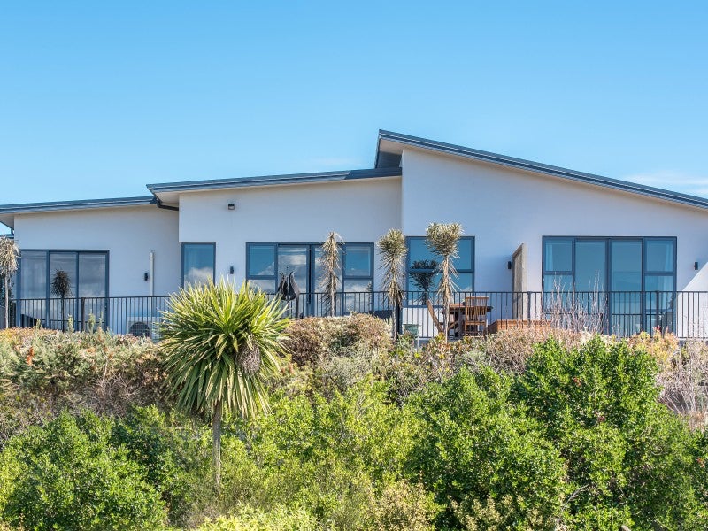 10 Simpson Crescent, Raumati Beach, Paraparaumu - Carousel 1
