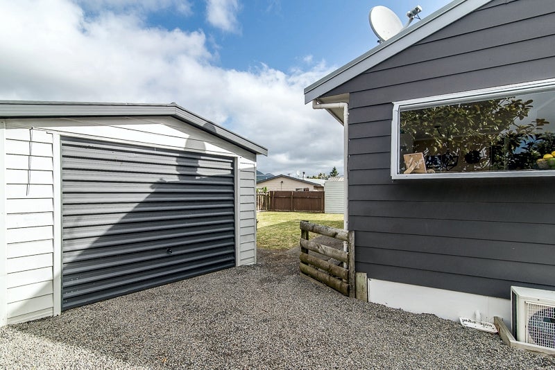 4 Pukeko Street, Paraparaumu - Carousel 2