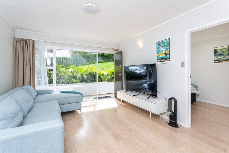 1/39 Sentinel Road, Herne Bay, Auckland - Carousel 1