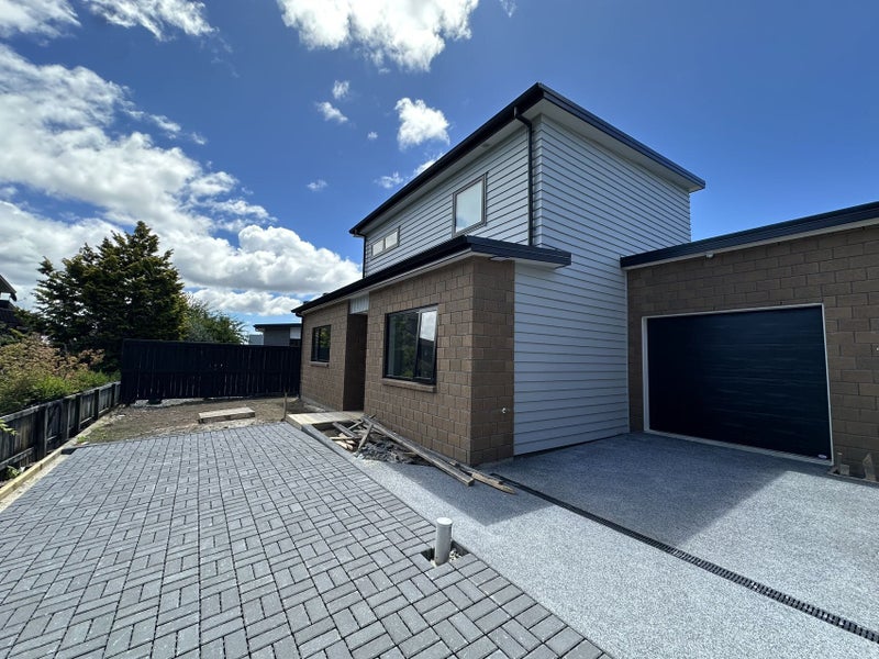 4 Oku Close, Hillcrest, Hamilton - Carousel 1