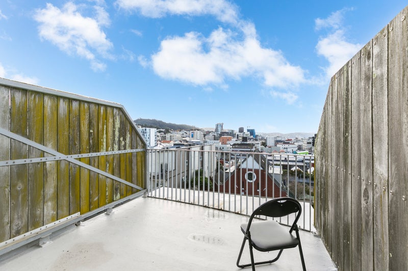 4T/51 Webb Street, Mount Cook, Wellington - Carousel 1