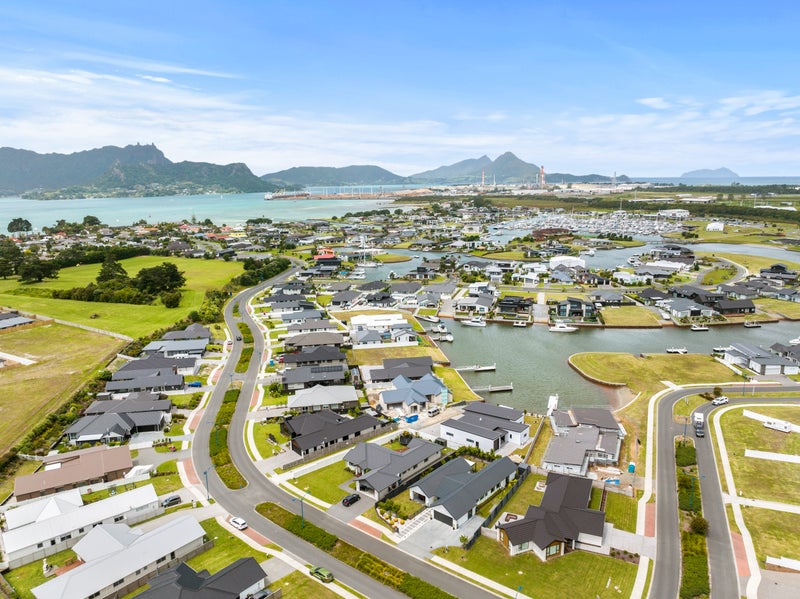 79 Stace Hopper Drive, One Tree Point - Carousel 34