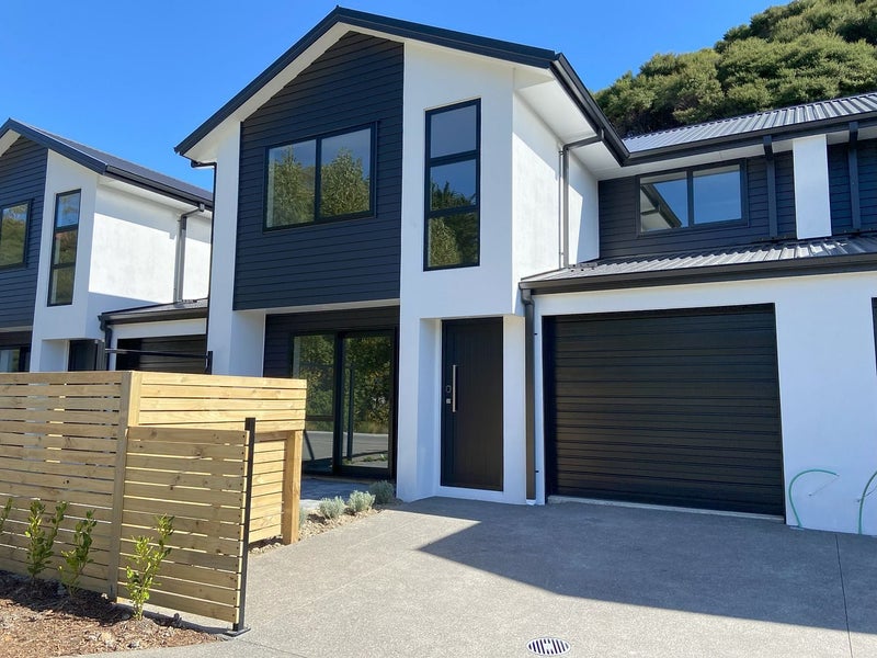 54 Martingale Drive, Whitby, Porirua - Carousel 2