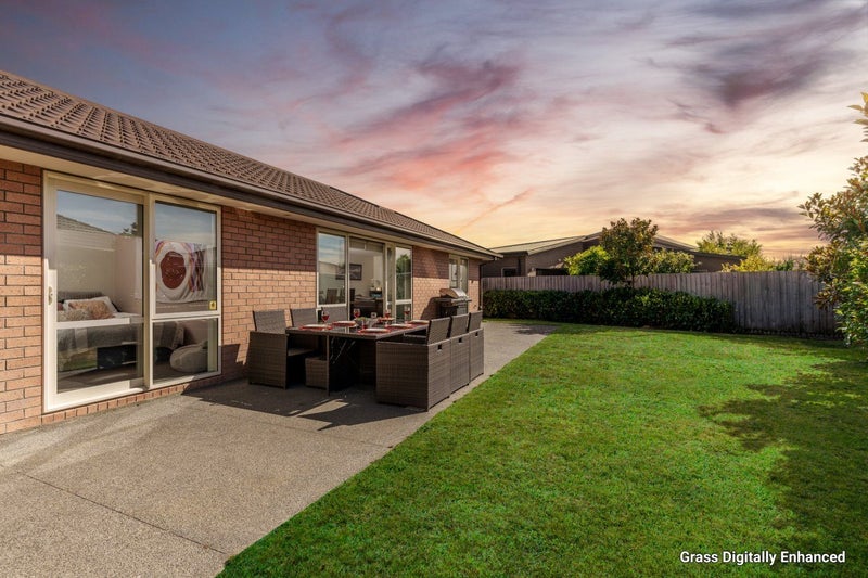 27 Carradale Avenue, Broomfield, Christchurch - Carousel 1