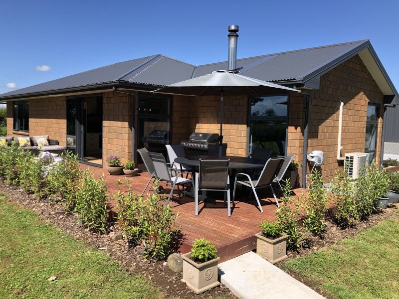 790 State Highway 27, Tirau - Carousel 1