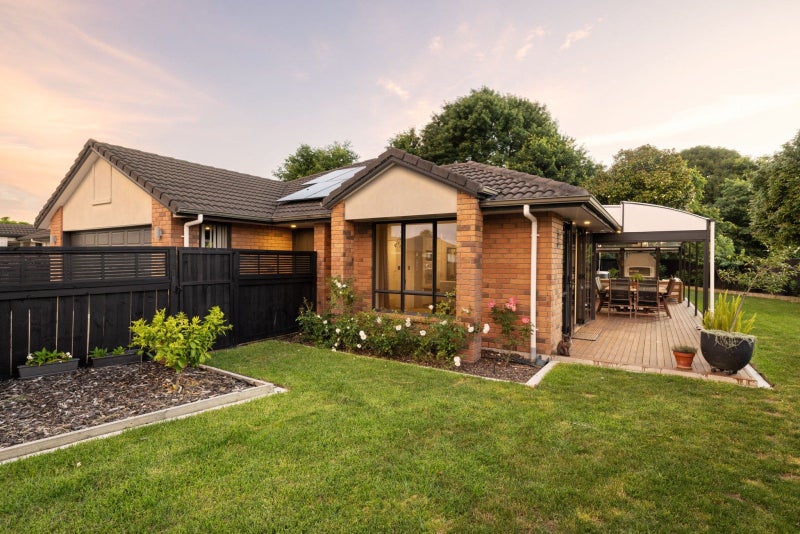 32 Winchester Place, Rototuna North, Hamilton - Carousel 2