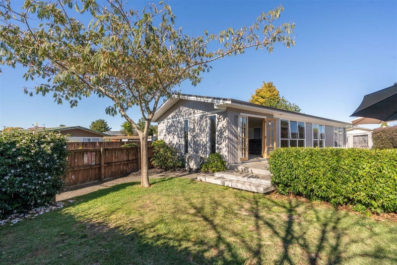 13 Sherwood Drive, Pukete, Hamilton - Carousel 1