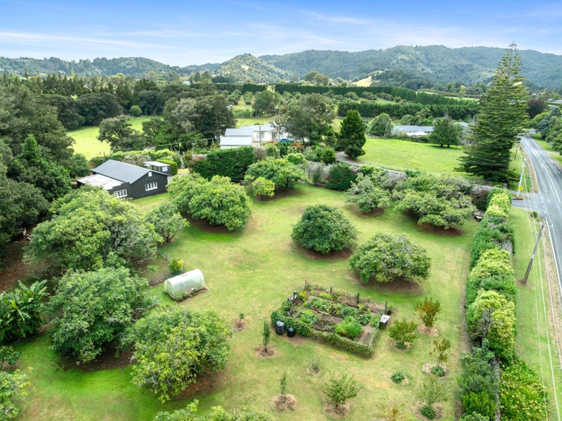 7 Puriri Grange Lane, Whangarei - Carousel 1