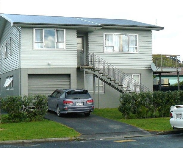 1A Coldstream Road, Kaiti, Gisborne - Carousel 1