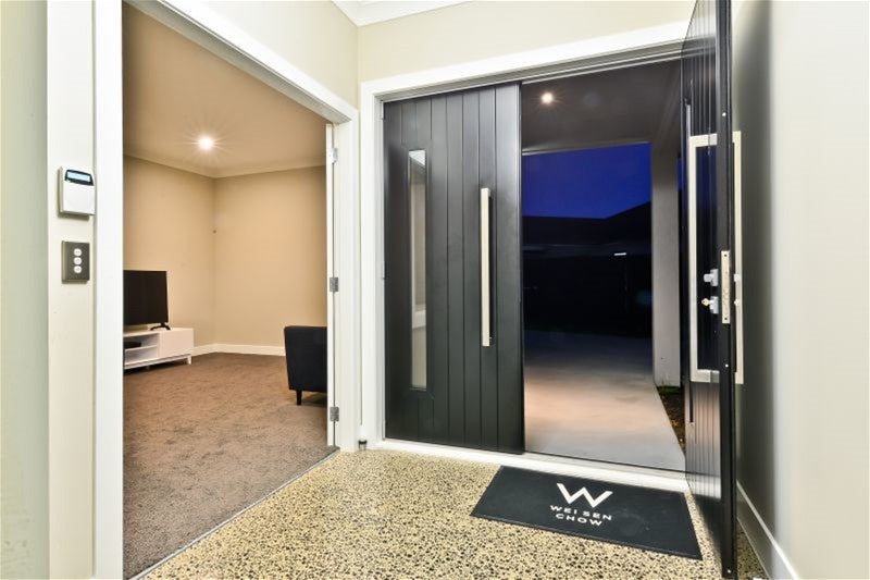 15 Miranda Place, Flagstaff, Hamilton - Carousel 2