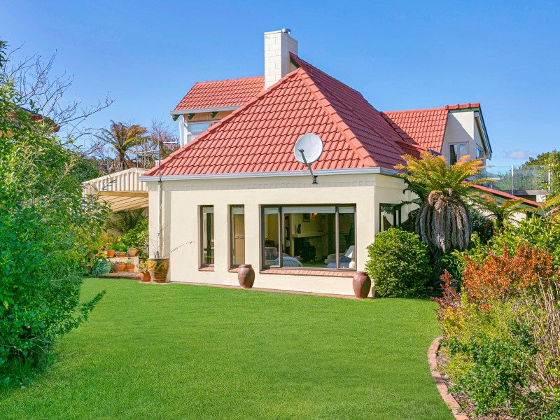 36 Harvey Street, Waipahihi, Taupo - Carousel 1