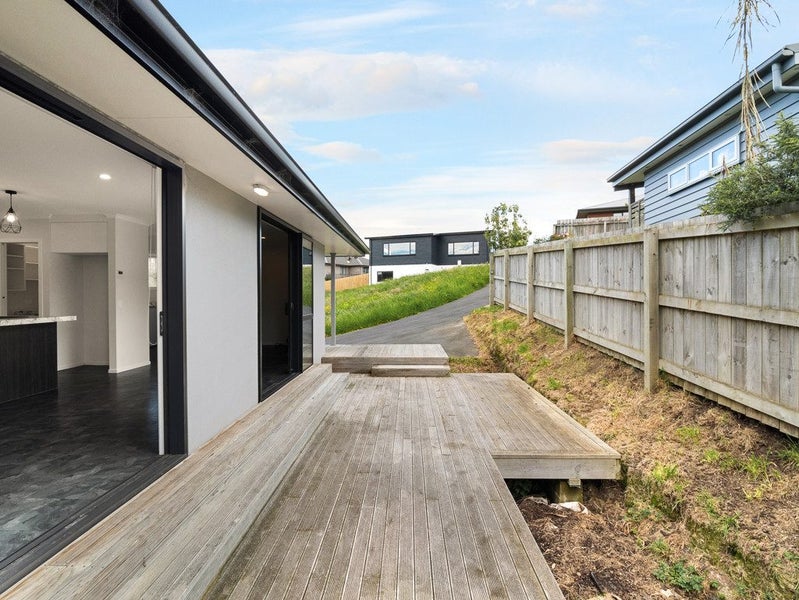 5 Westgate, Corstorphine, Dunedin - Carousel 1